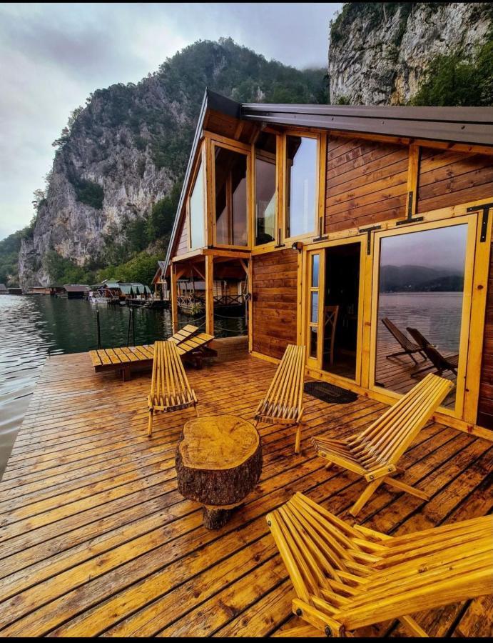 Lake House Perucac Rastiste 外观 照片